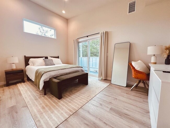Building Photo - 4706 Sylvandale Dr