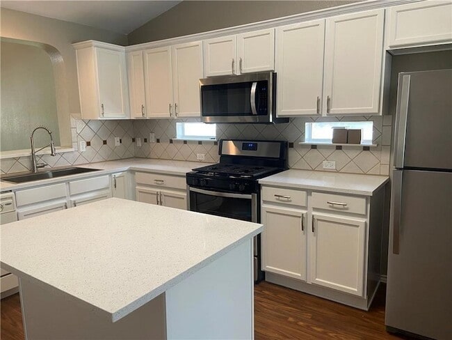 Building Photo - 1513 Big Bend Dr