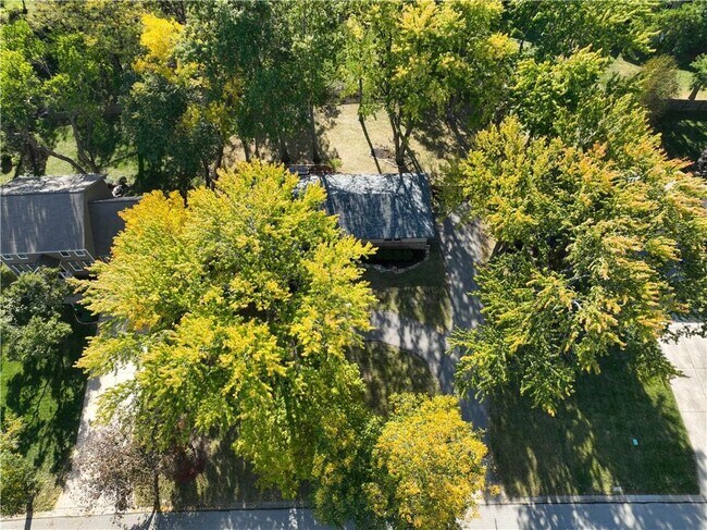 Building Photo - 7635 W 114th Ter