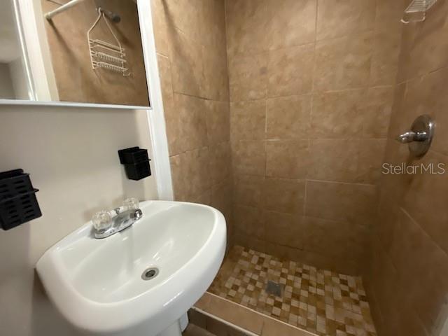 Building Photo - 9718 N Nebraska Ave