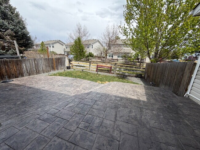 Building Photo - ~Available Now~ Beautiful Three Bedroom Home in Englewood!