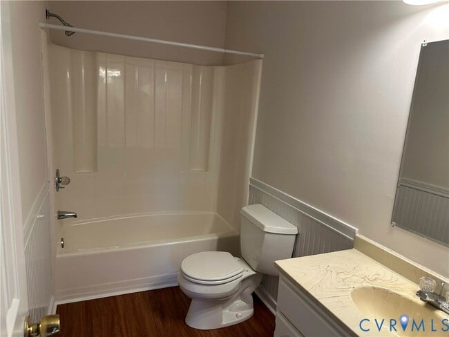 Building Photo - 10510 Courtney Rd