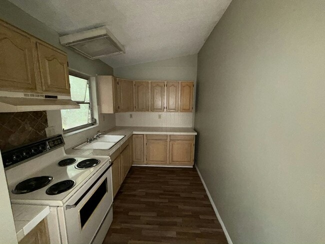 Building Photo - 2141 E Camp N Comfort Ln