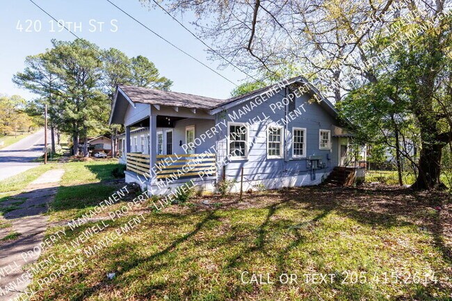 Building Photo - 420 19th St S