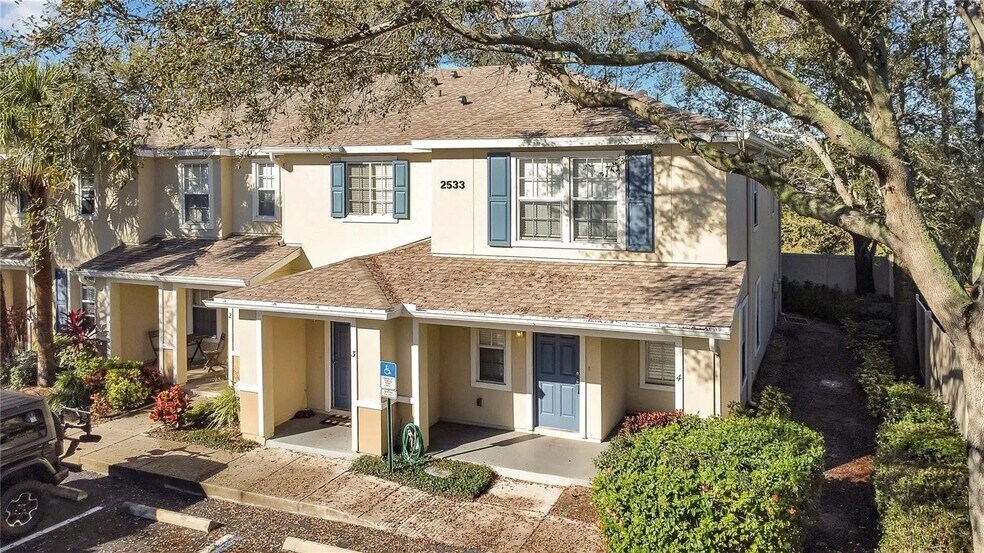 Building Photo - 2533 Harn Blvd