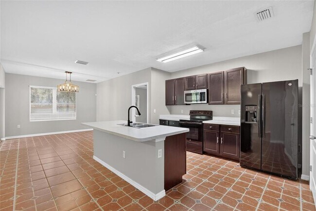 Building Photo - 16441 Treasure Point Dr