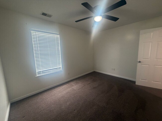 Building Photo - 1755 Polaris Dr