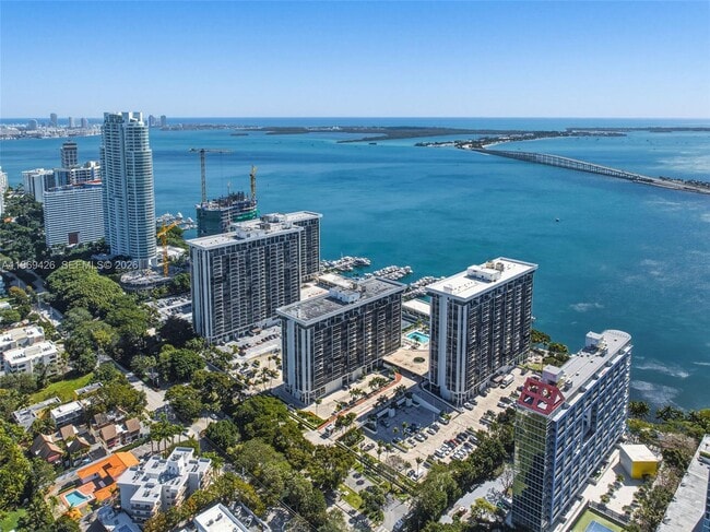 Building Photo - 1915 Brickell Ave