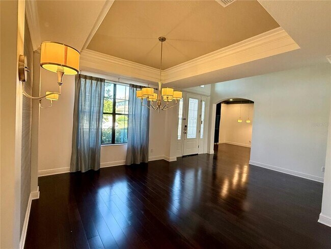 Building Photo - 10701 Laurel Vista Way