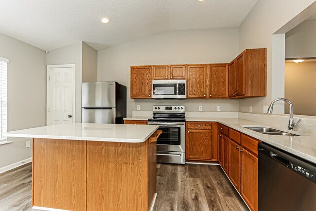 Building Photo - 720 Rembrandt Ave