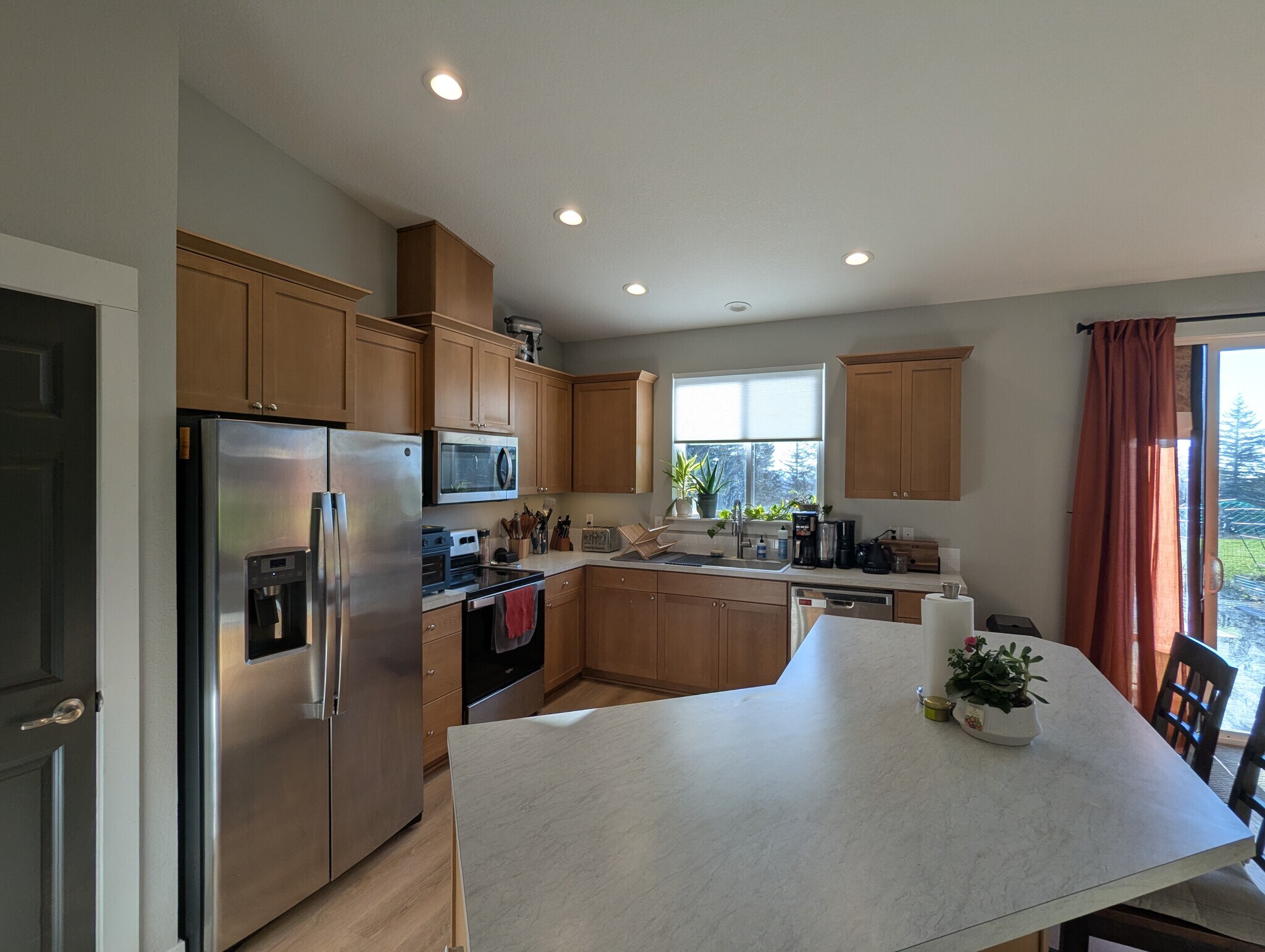 Building Photo - 342 Helens Ln