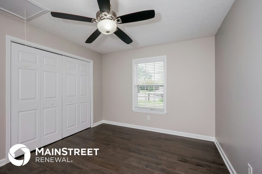 Building Photo - 5411 Laureltree Pl