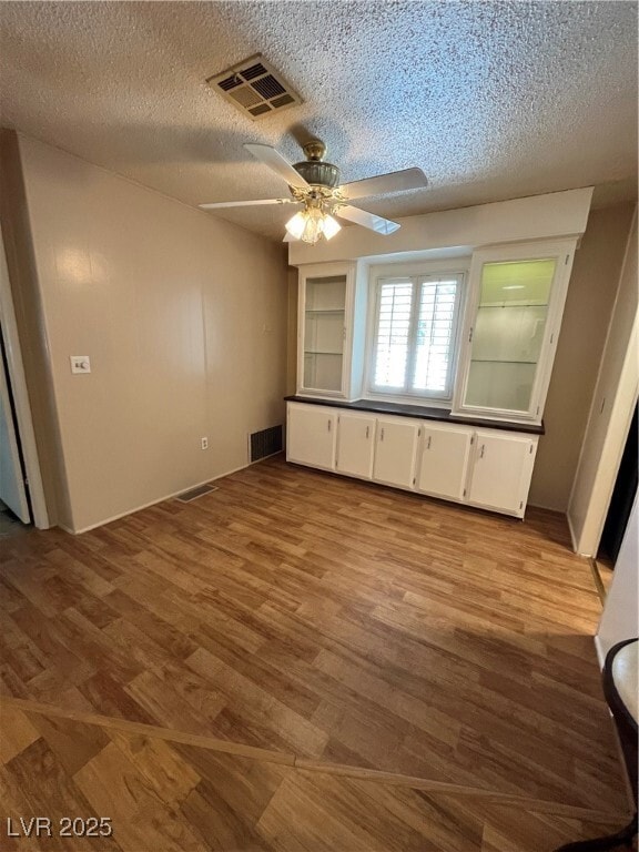 Building Photo - 4653 Montego Cir