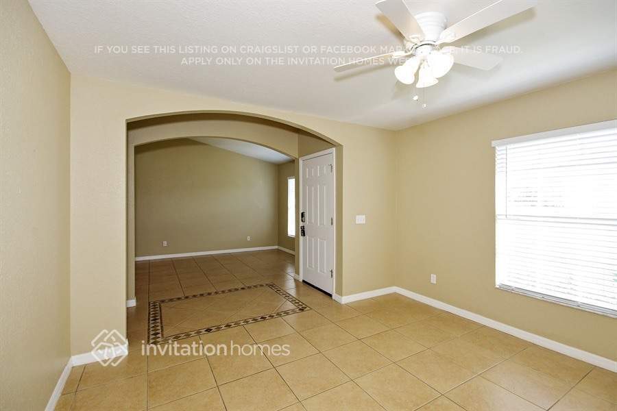 Building Photo - 643 Parakeet Ct