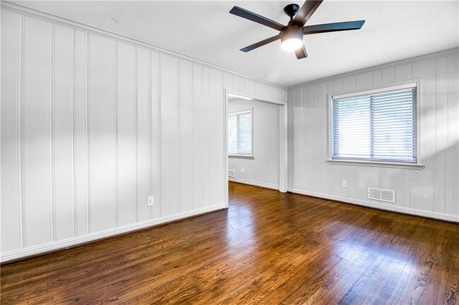 Building Photo - 3447 Pierce St