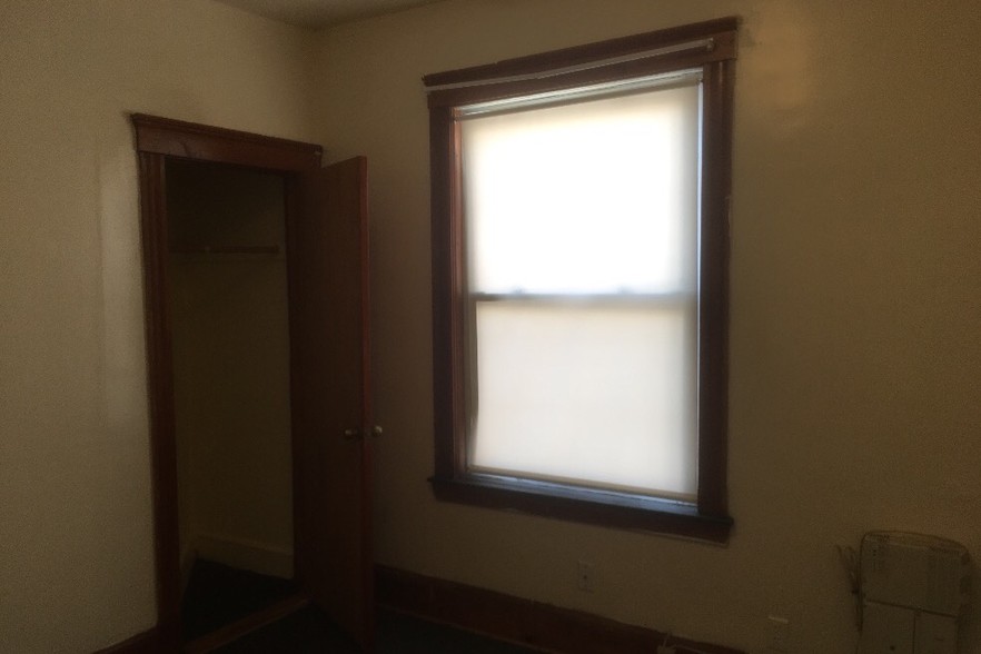 Building Photo - 96 Hancock St