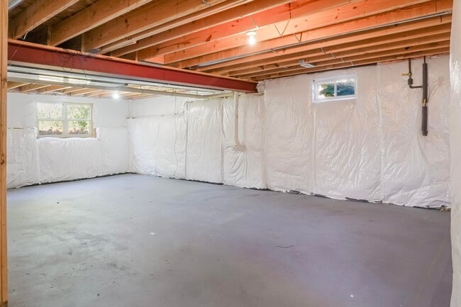 Building Photo - 7490 E 103rd Ave