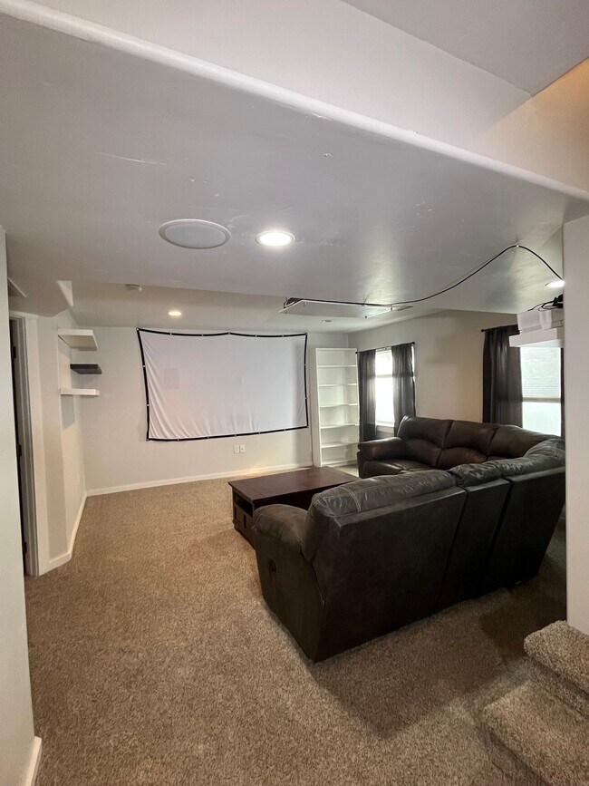 Building Photo - 7552 Lexi Loop