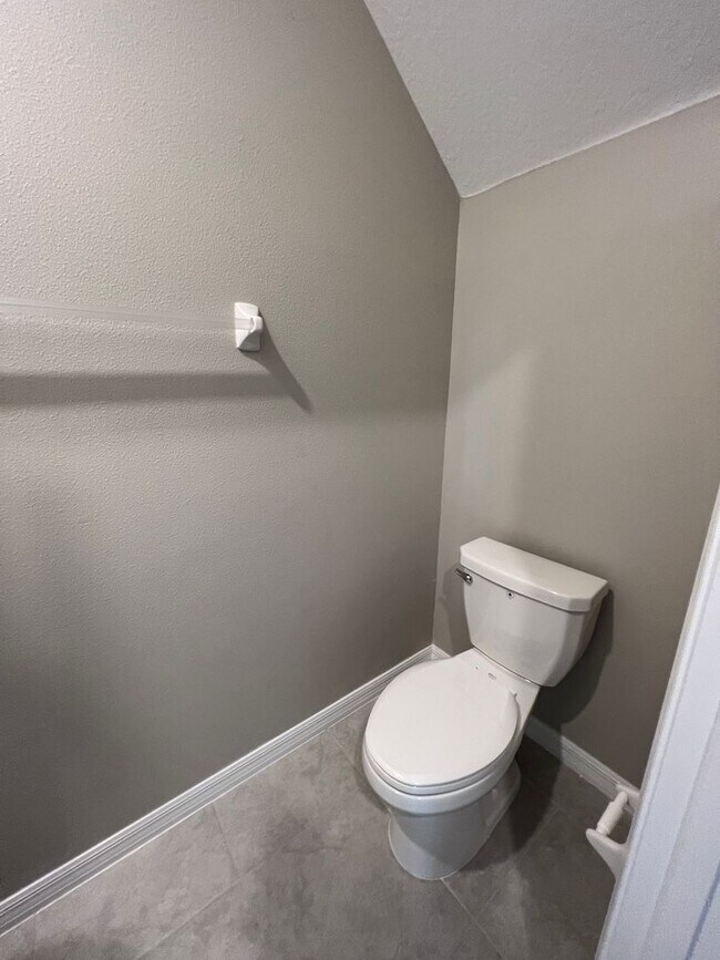 Building Photo - 12032 Miracle Mile Dr- Timber Creek