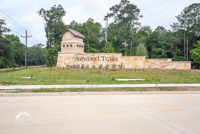 Building Photo - 25314 Shadowdale Dr