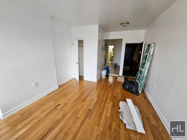 Building Photo - MALCOLM X BOULEVARD