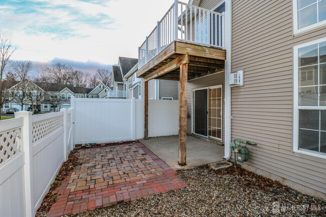 Building Photo - 364 Ellen Ln