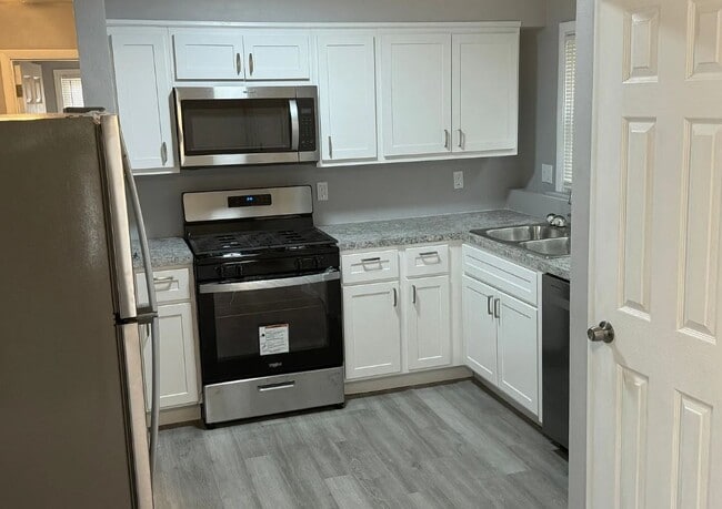 Building Photo - 8576 Kathlyn Dr