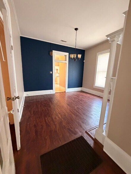 Building Photo - 3017 Ensley Ave