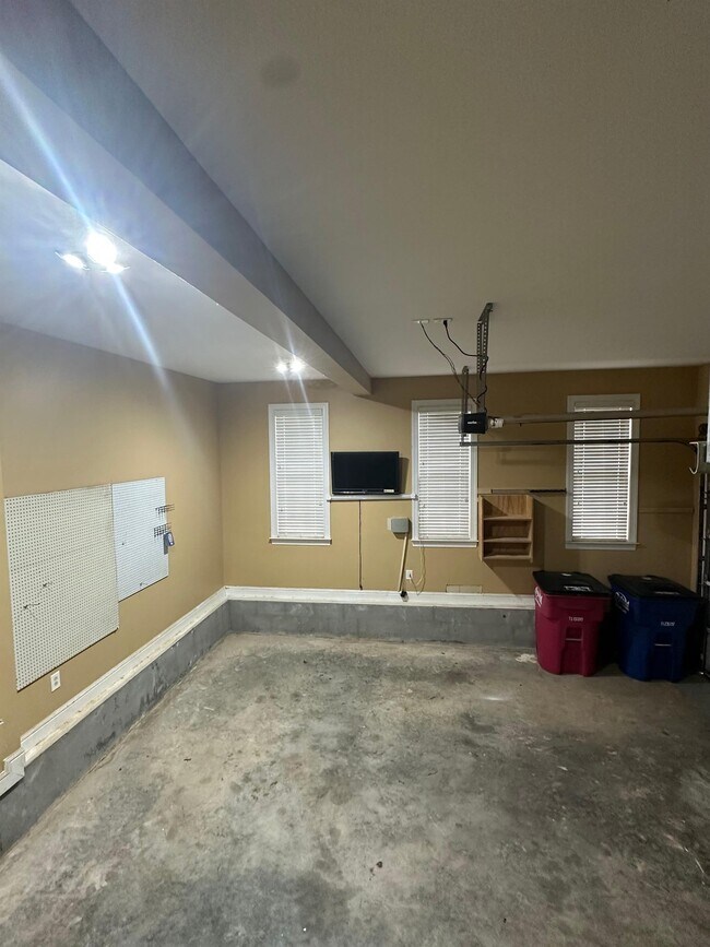 Building Photo - 246 Carsons Walk