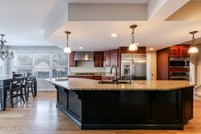Building Photo - 503 Breckenridge Ln