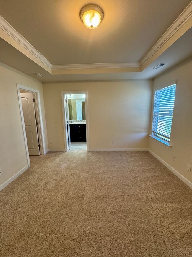 Building Photo - Beautiful Well Maintained Townhouse in Berewick