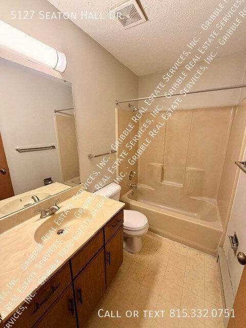 Building Photo - 5127 Seaton Hall Dr