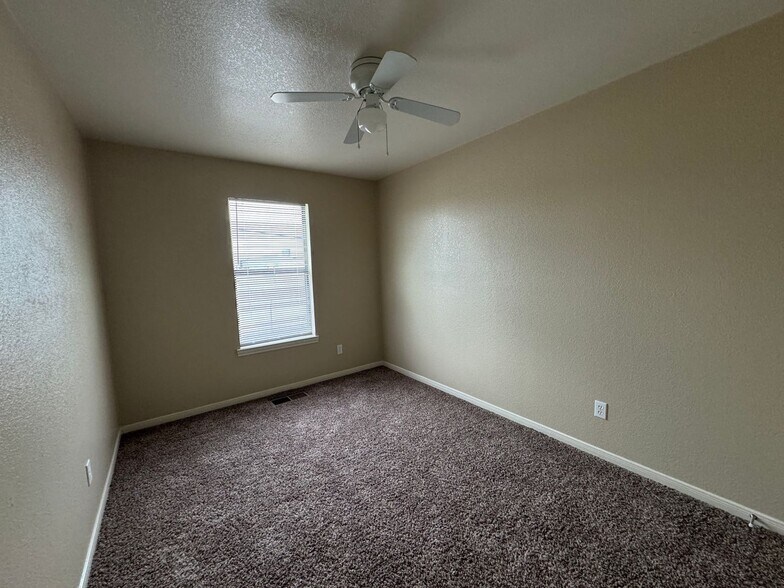 Building Photo - 3805 Ys Pak Ct