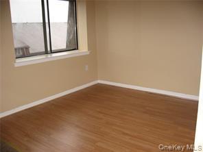 Building Photo - 401 Kennedy Dr