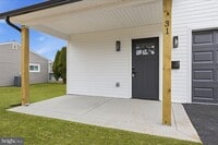 Building Photo - 31 Swan Ln