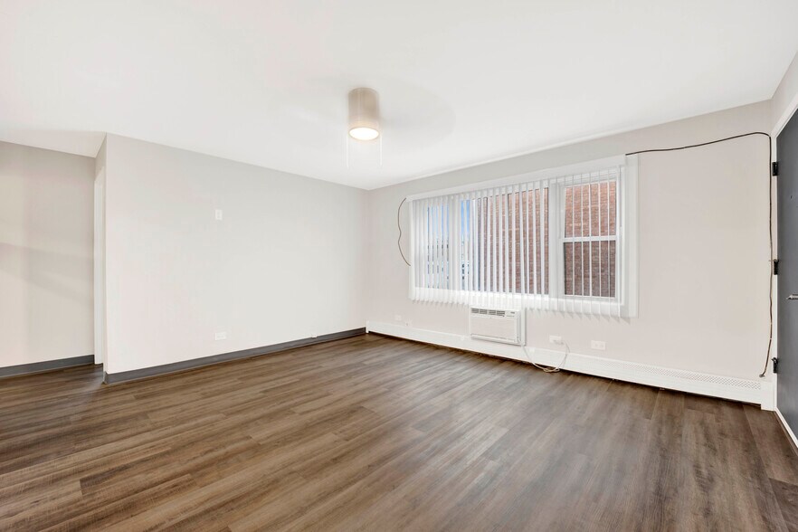 Building Photo - 10339 McVicker Ave