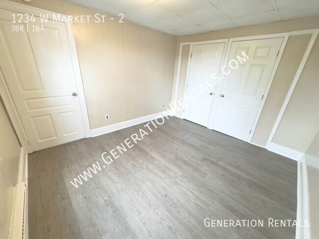 Building Photo - 1234 W Market St