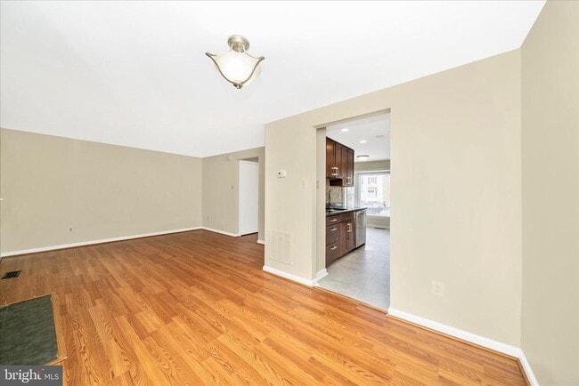 Building Photo - 106 Lamont Ln