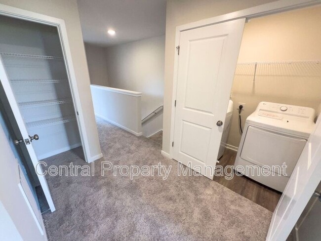 Building Photo - 6018 Tavener Dr