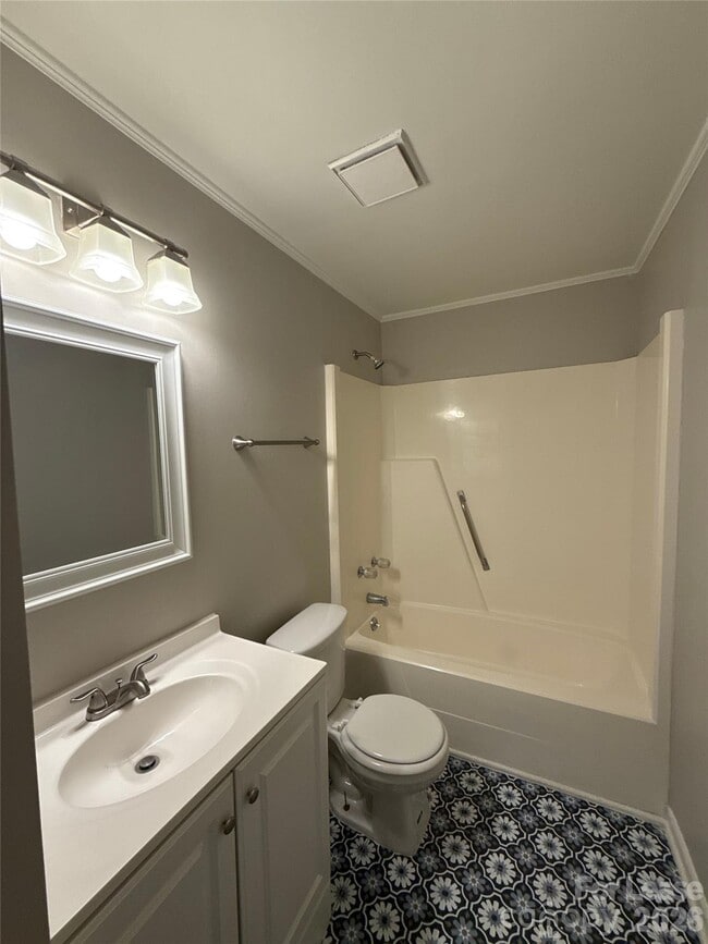 Building Photo - 8209 Terra Linda Ln