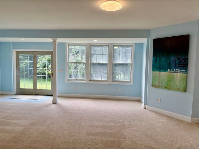 Building Photo - 5634 Annenberg Ct