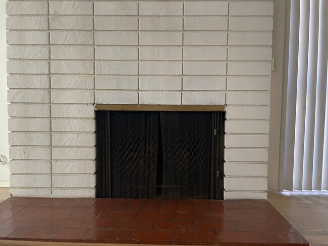 Fireplace - 3623 Clarington Ave