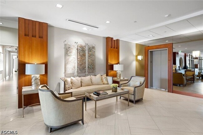 Building Photo - 5601 Turtle Bay Dr