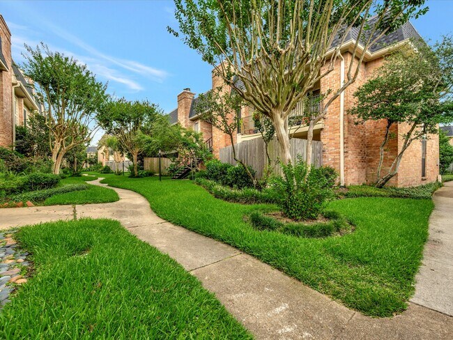 Building Photo - 1601 S Shepherd Dr