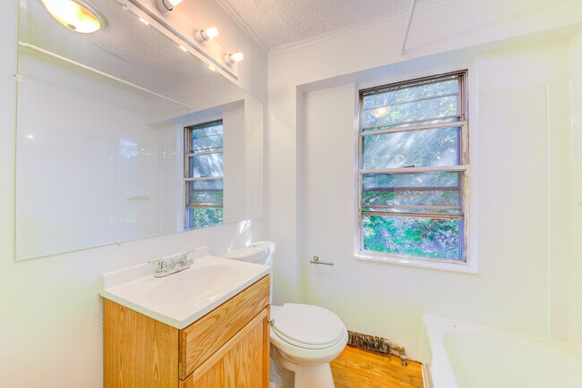 Building Photo - 2675 S 18th St