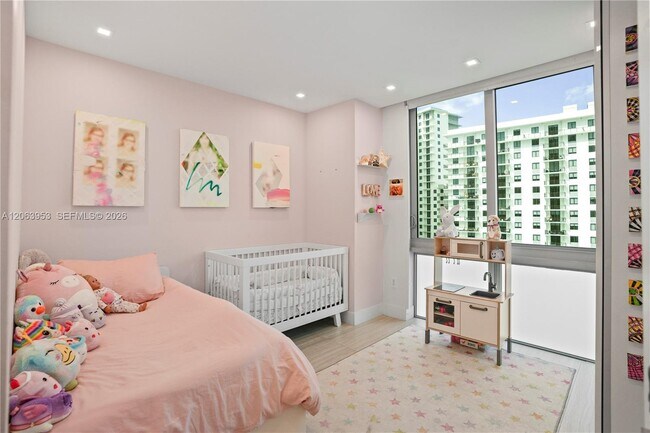 Building Photo - 16385 Biscayne Blvd