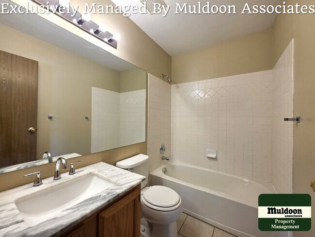 Building Photo - 5920 Kittery Dr