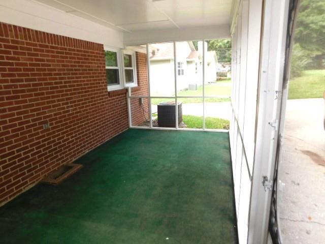 Building Photo - 4850 Lehigh Dr