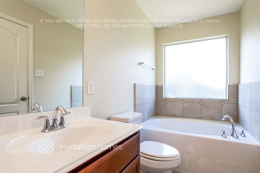Building Photo - 30723 Ginger Trace Dr