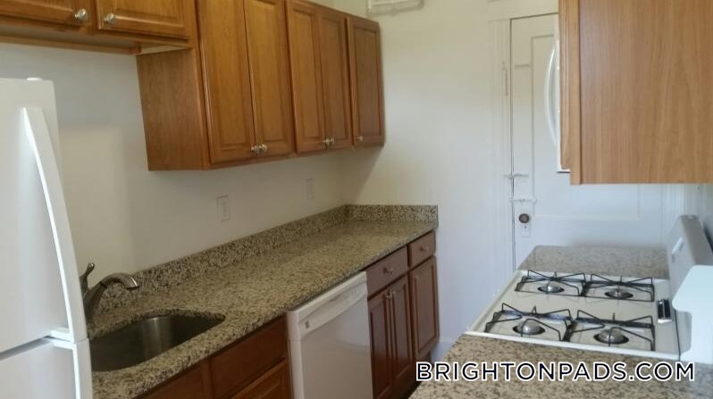 Building Photo - 1615 Commonwealth Ave